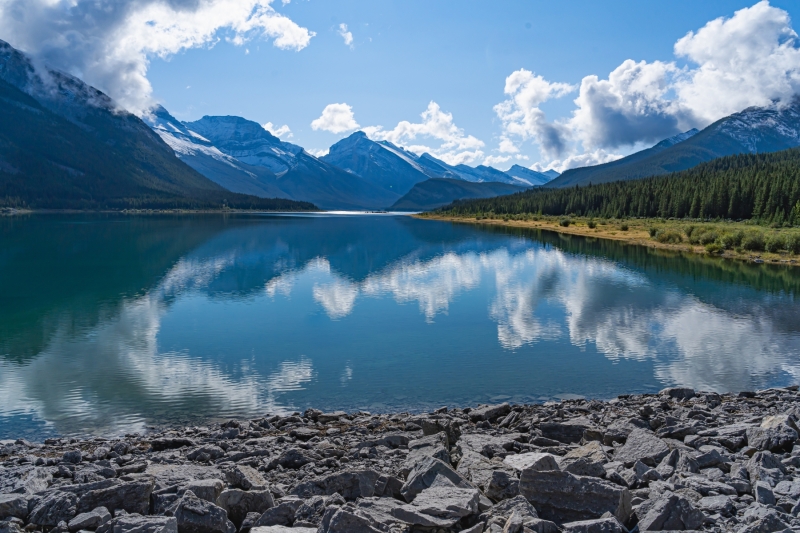 Mountain-Reflection-Smith-Dorian-Septembe-9-2022-300ppi